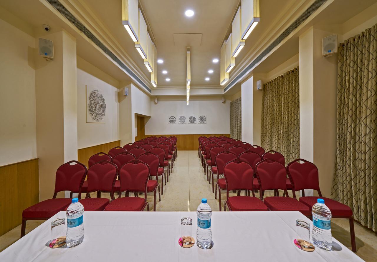 Hotel Atharv Top Rated Business Hotel In Kolhapur Exterior photo