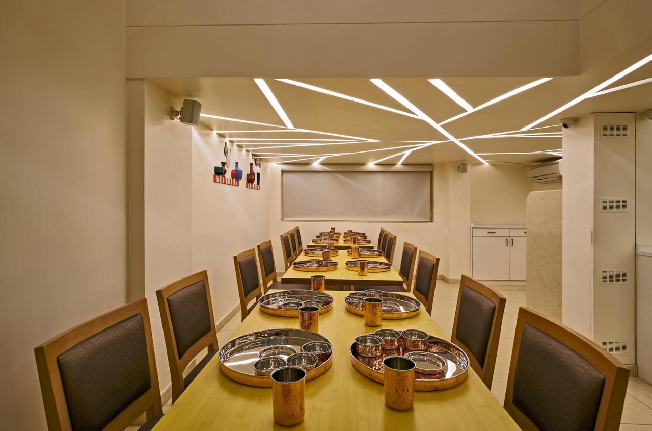 Hotel Atharv Top Rated Business Hotel In Kolhapur Exterior photo