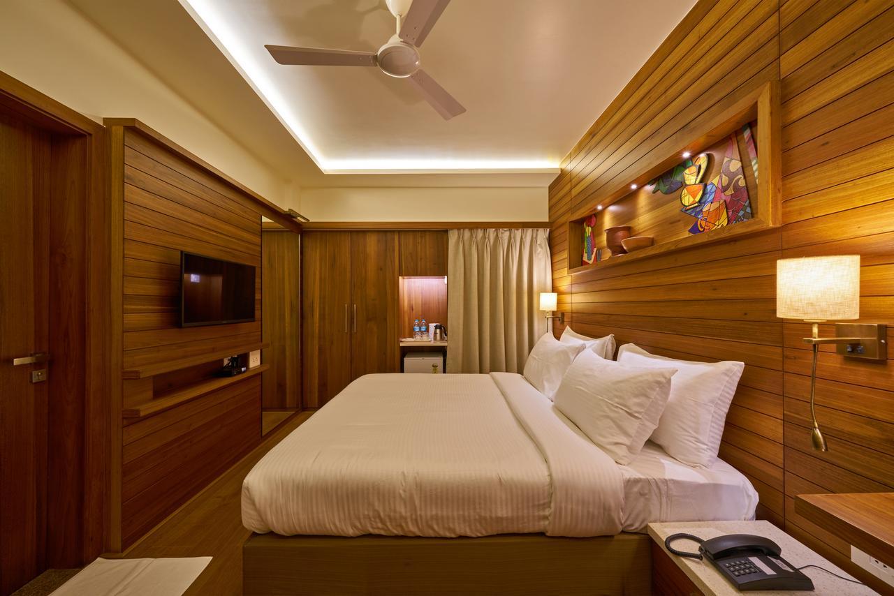 Hotel Atharv Top Rated Business Hotel In Kolhapur Exterior photo