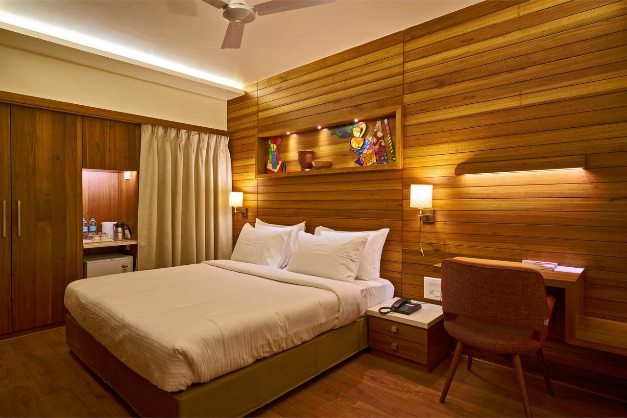 Hotel Atharv Top Rated Business Hotel In Kolhapur Exterior photo