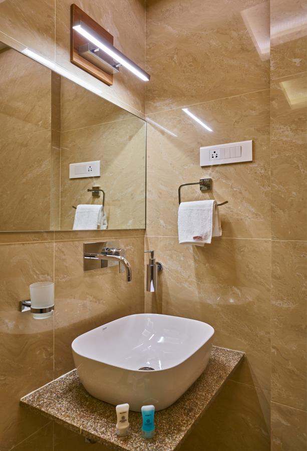 Hotel Atharv Top Rated Business Hotel In Kolhapur Exterior photo