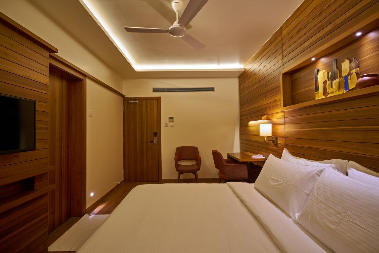 Hotel Atharv Top Rated Business Hotel In Kolhapur Exterior photo
