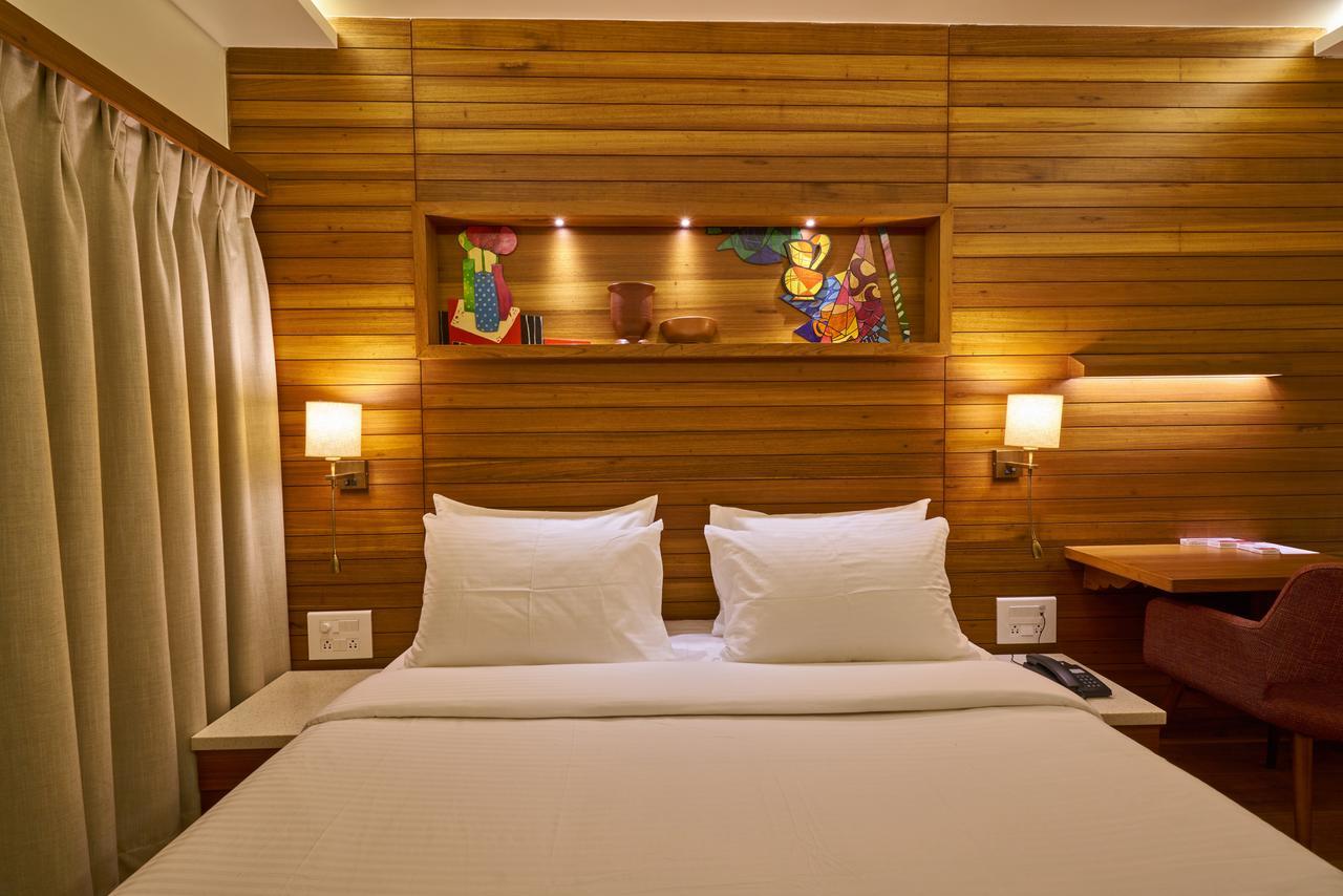 Hotel Atharv Top Rated Business Hotel In Kolhapur Exterior photo